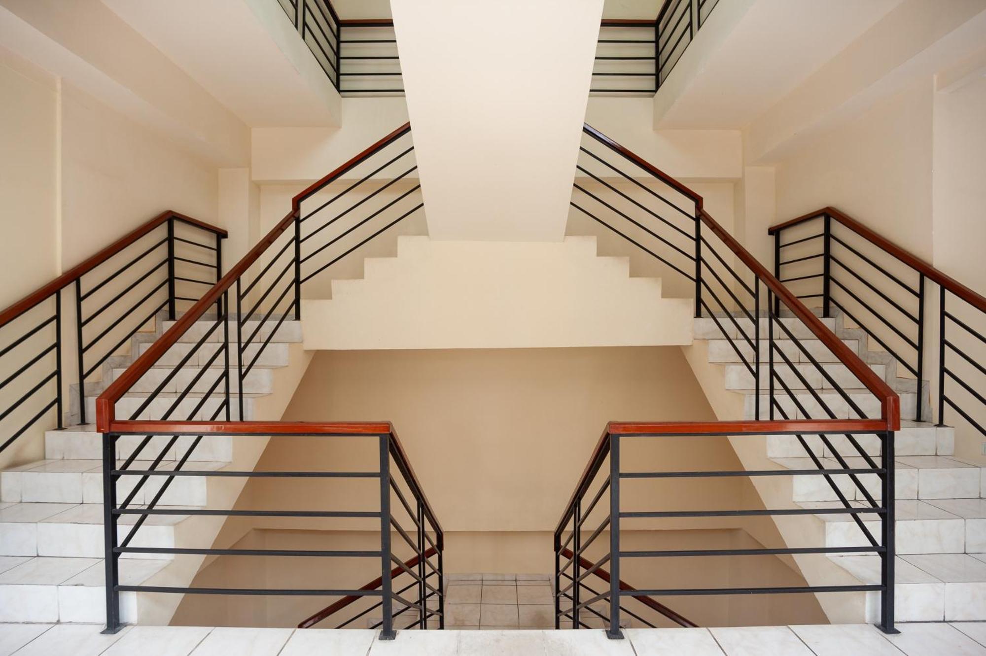 Reddoorz Plus Near Plaza Blok M Cakarta Dış mekan fotoğraf