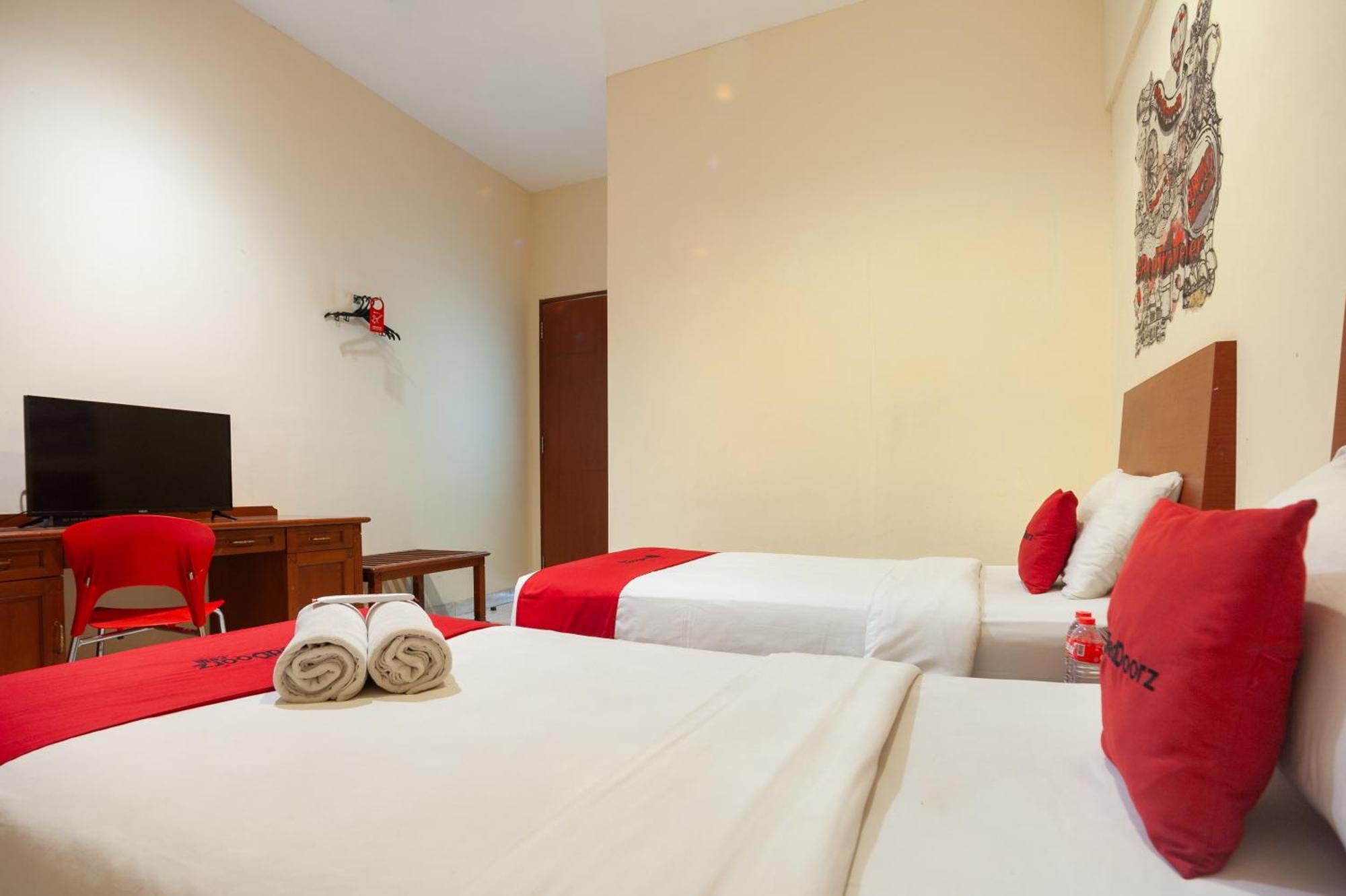 Reddoorz Plus Near Plaza Blok M Cakarta Dış mekan fotoğraf