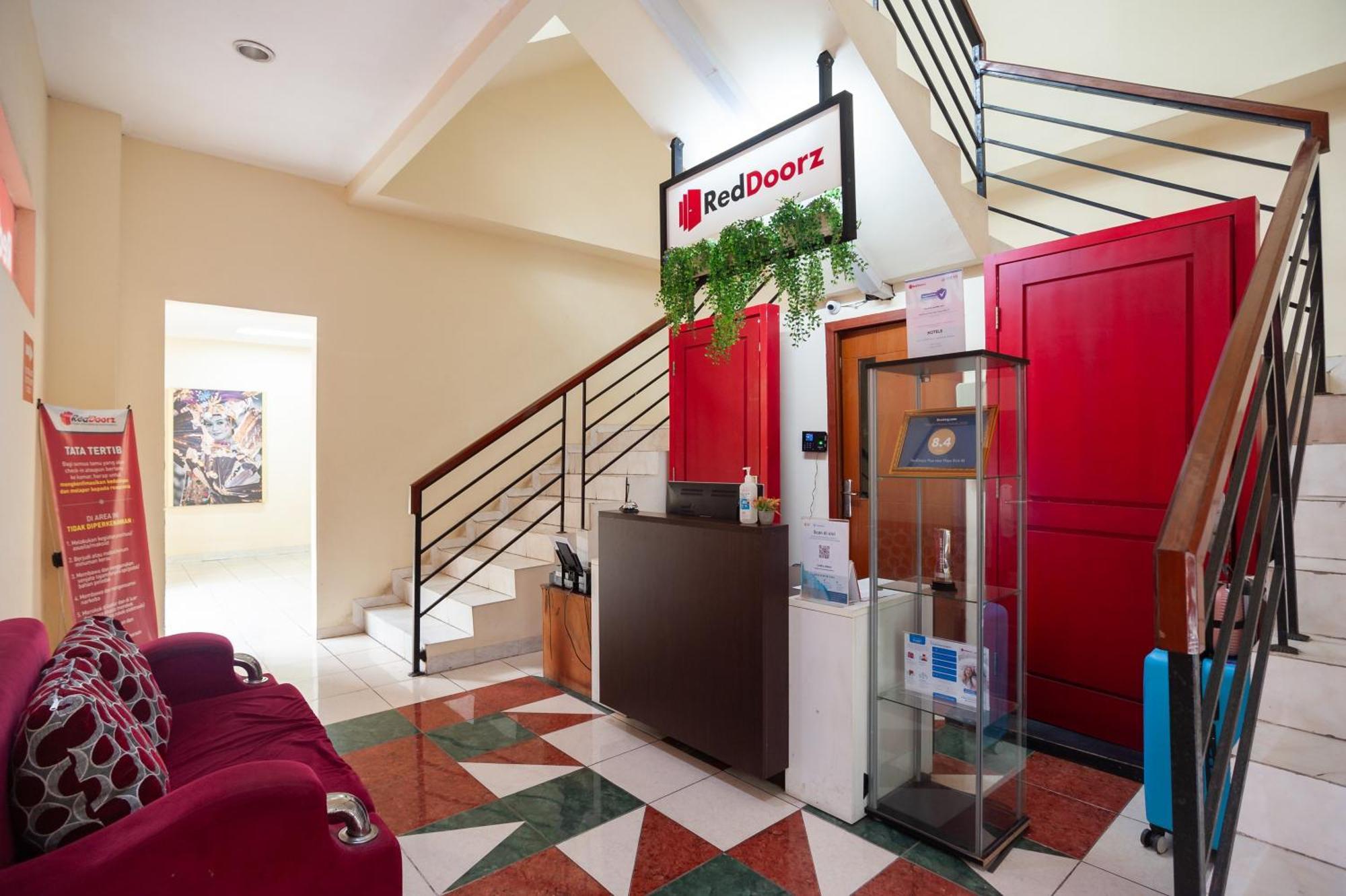 Reddoorz Plus Near Plaza Blok M Cakarta Dış mekan fotoğraf