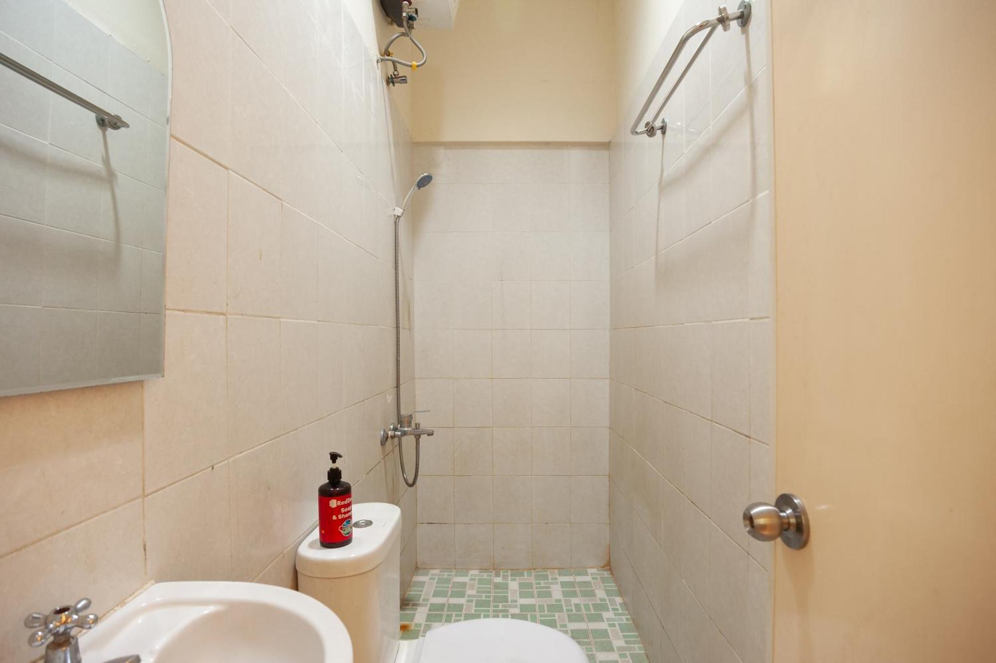 Reddoorz Plus Near Plaza Blok M Cakarta Dış mekan fotoğraf