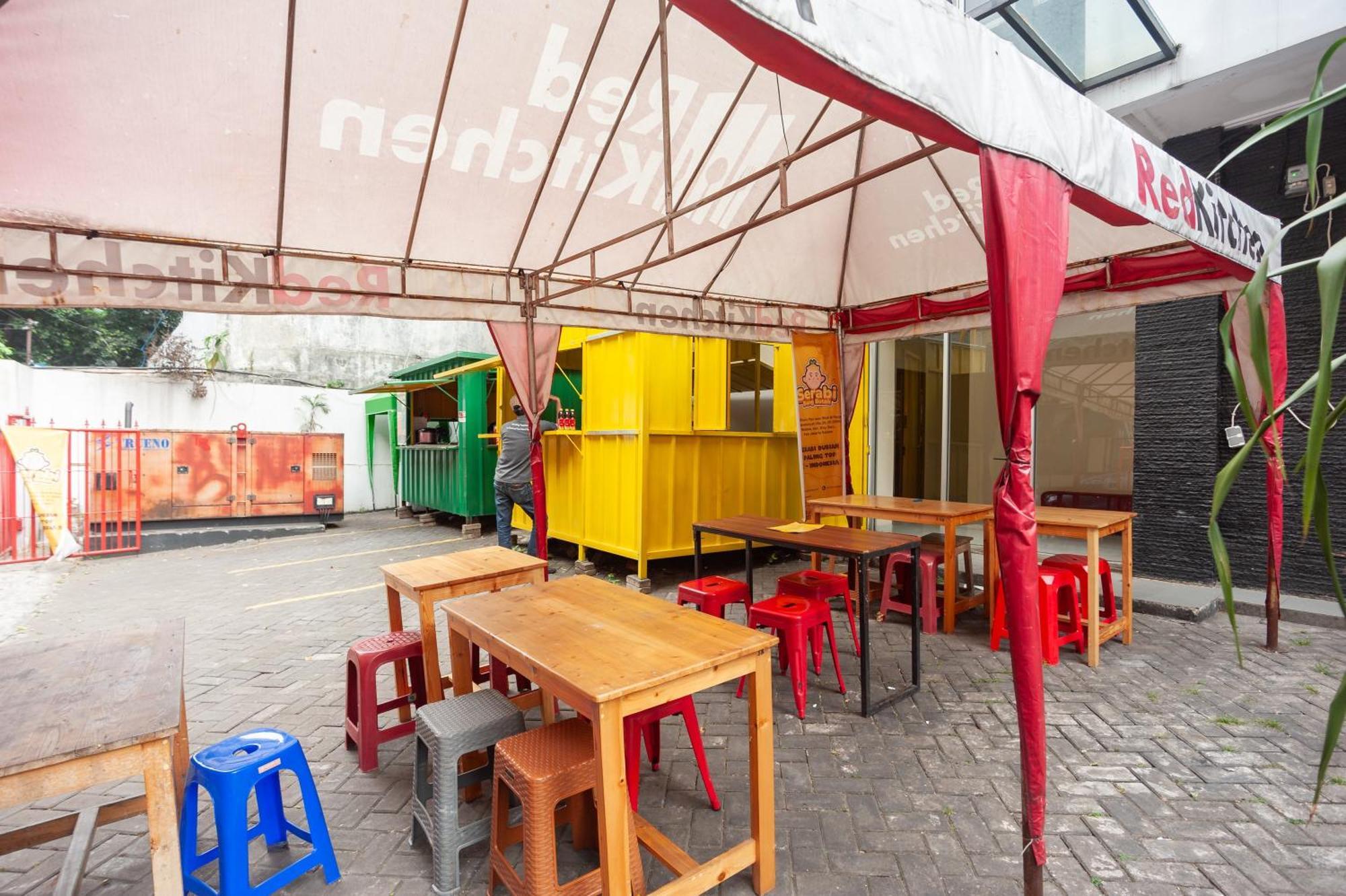 Reddoorz Plus Near Plaza Blok M Cakarta Dış mekan fotoğraf